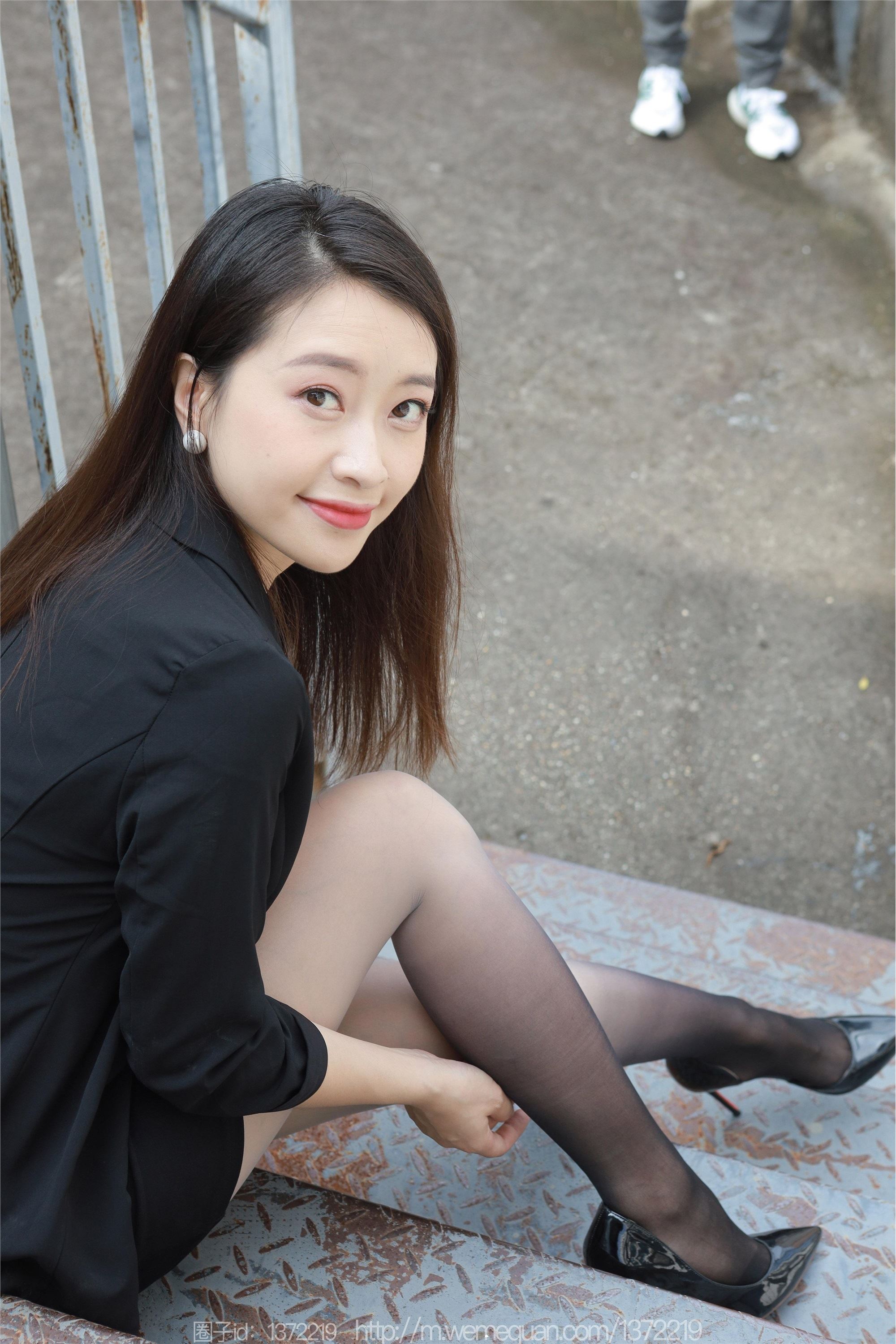 IESS异思趣向  2023.09.28 丝享家 1545 小婕《黑白灰渐变》